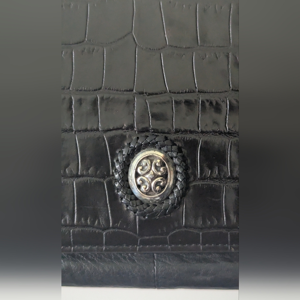 Brighton Crossbody Wallet w/ Removable Shoulder Strap Black Crocodile Texture - Picture 5 of 16